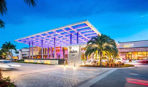 Versace Carries All at Town Center at Boca Raton®, a Simon .